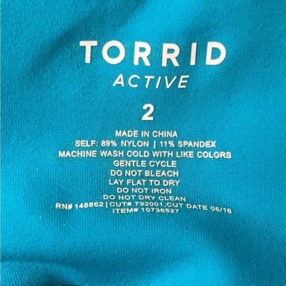 Torrid Black & Blue Cropped Leggings Activewear Size 2x - Picture 8 of 9